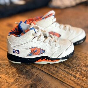 Jordan Kids Sneakers in White and Orange